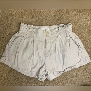 By Anthropologie Smocked Beige Pleated Shorts Size 4